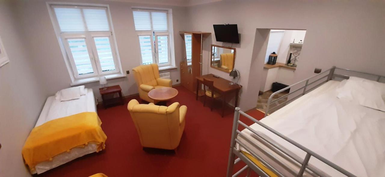 Red Carpet Hostel Krasków Eksteriør bilde