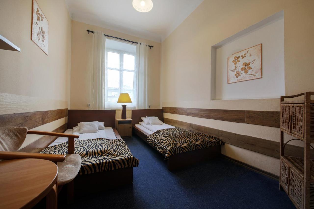 Red Carpet Hostel Krasków Eksteriør bilde