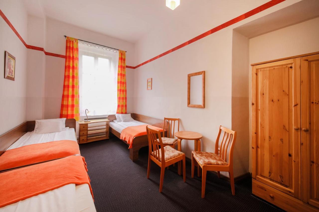Red Carpet Hostel Krasków Eksteriør bilde