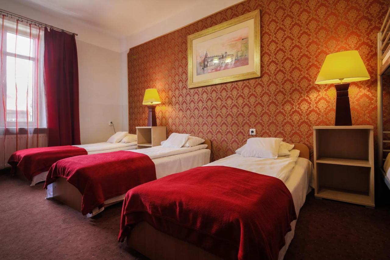Red Carpet Hostel Krasków Eksteriør bilde