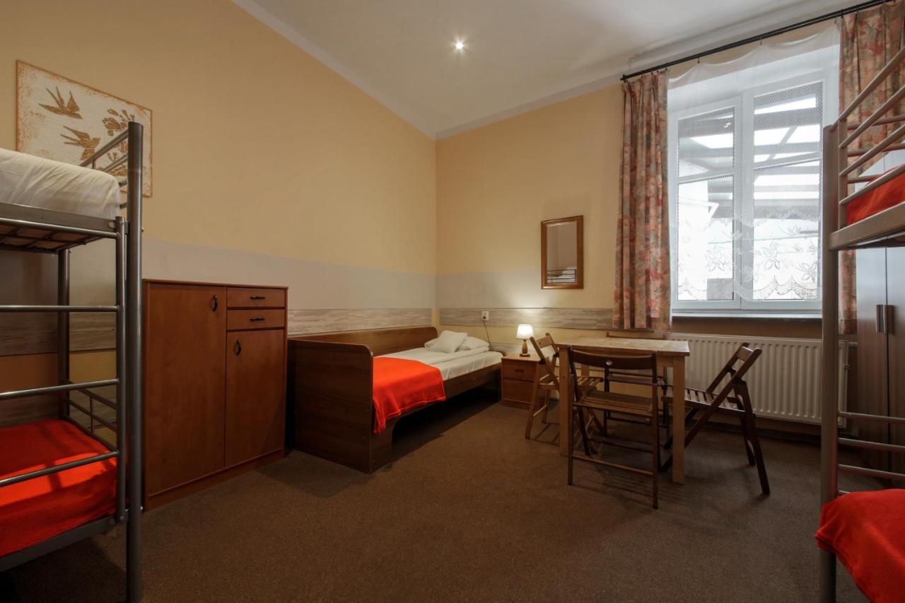 Red Carpet Hostel Krasków Eksteriør bilde