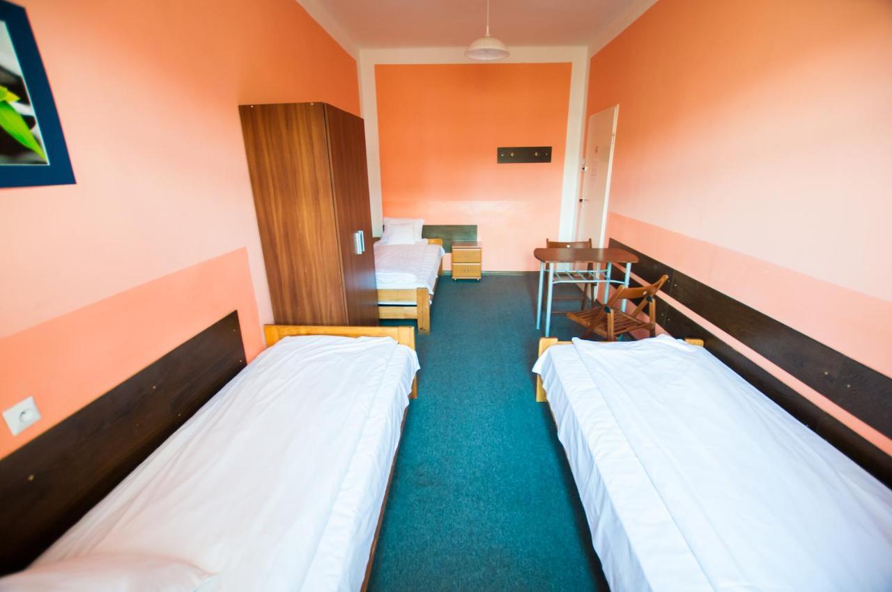 Red Carpet Hostel Krasków Eksteriør bilde