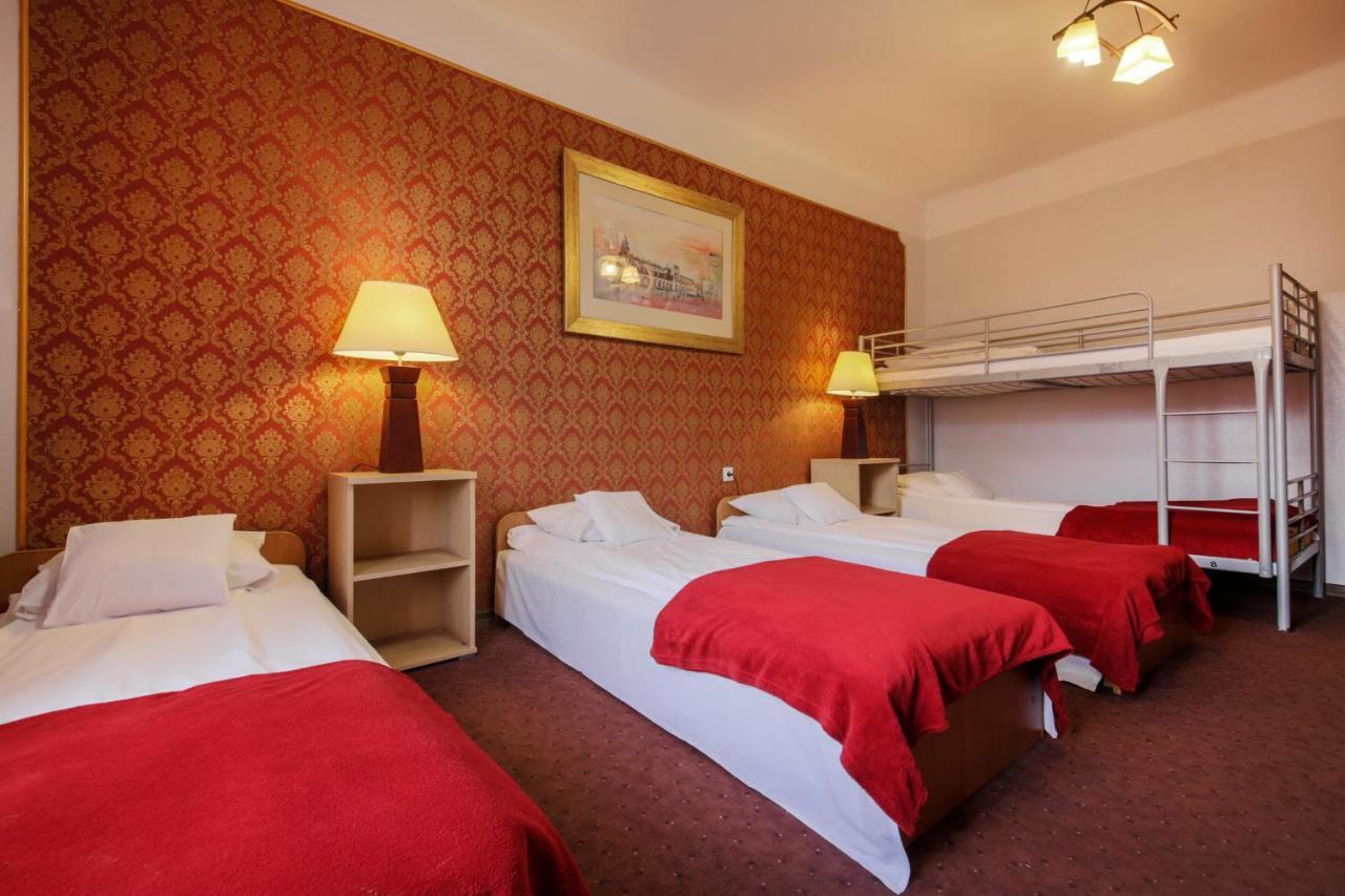 Red Carpet Hostel Krasków Eksteriør bilde