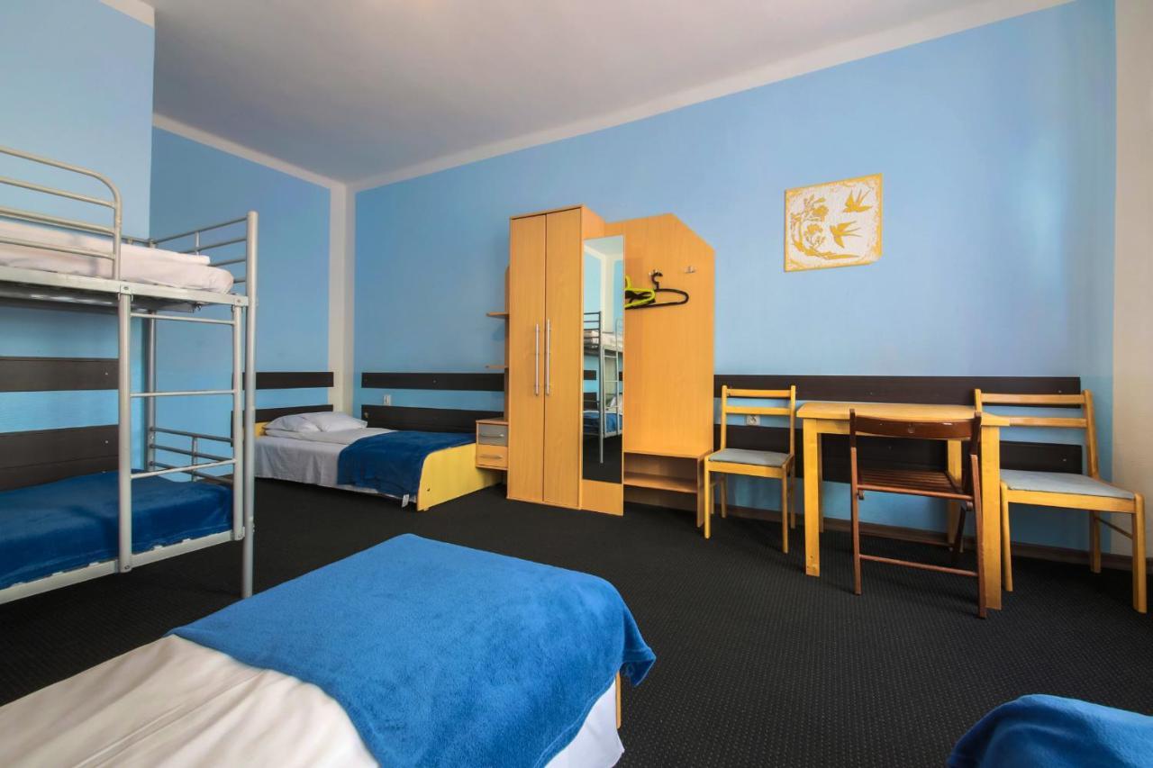 Red Carpet Hostel Krasków Eksteriør bilde